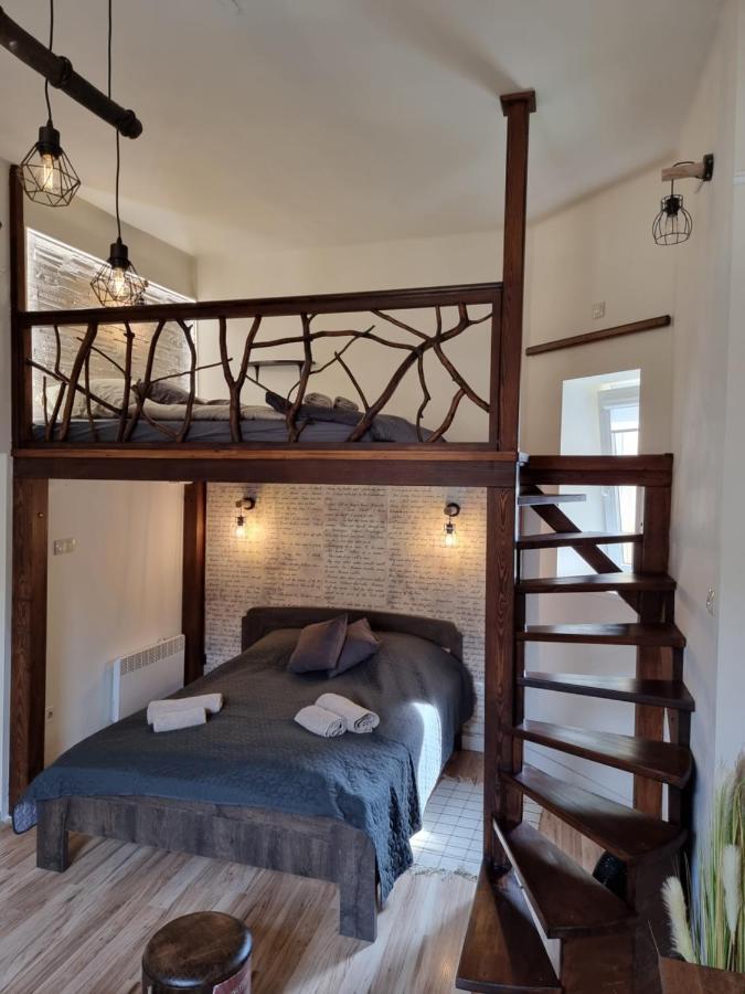 מישקולץ Vintage Apartman In City Center מראה חיצוני תמונה